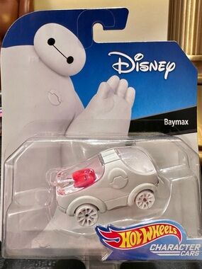 Hot Wheels Disney Baymax Character Car 2018